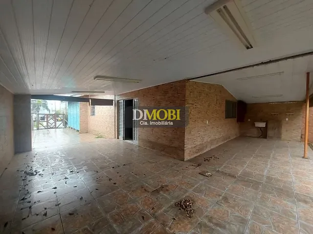 Casa com 300m² 2 quartos e 1 banheiro, à venda, no bairro Passo dos Ferreiros em Gravataí