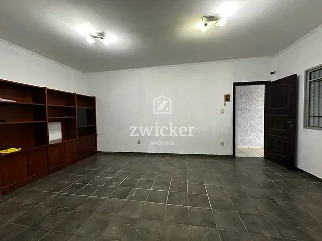 Casa com 273m² 4 quartos e 3 banheiros, à venda, no bairro Parque Vista Alegre em Bauru