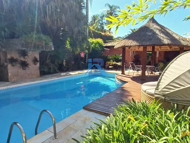 Casa com 1428m² 4 quartos e 6 banheiros, à venda, no bairro Parque das Laranjeiras em Itatiba