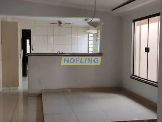 Casa com 220m² 3 quartos e 5 banheiros, à venda, no bairro Centro em Rio Claro