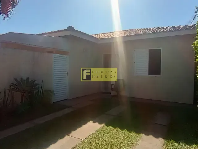 Casa 3 quartos e 2 banheiros, para alugar, no bairro Condomínio Residencial Jardins de Barcelona em São José do Rio Preto