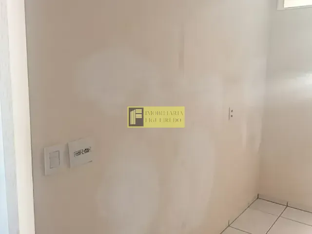 Casa 3 quartos e 2 banheiros, para alugar, no bairro Condomínio Residencial Jardins de Barcelona em São José do Rio Preto