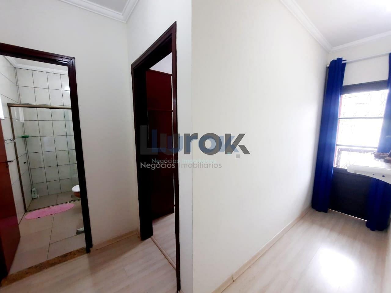 Casa à venda com 3 quartos, 427m² - Foto 11