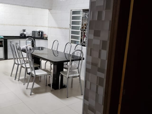 Casa com 250m² 4 quartos e 2 banheiros, à venda, no bairro Jardim Primavera em Roseira