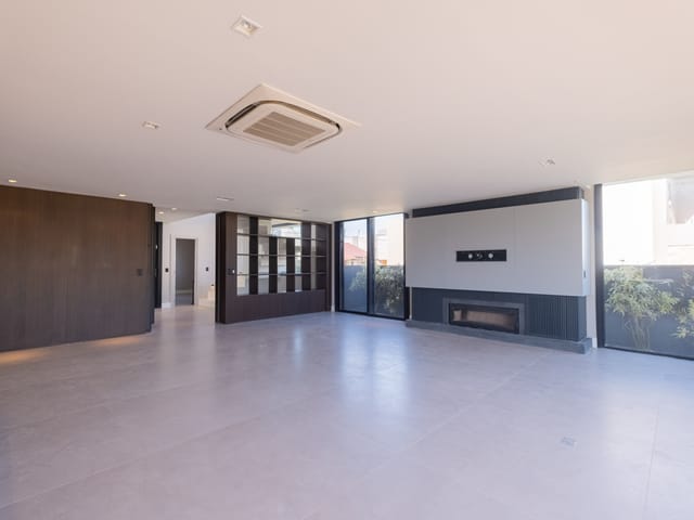 Casa com 390m² 3 quartos e 3 banheiros, à venda, no bairro Laranjal em Pelotas