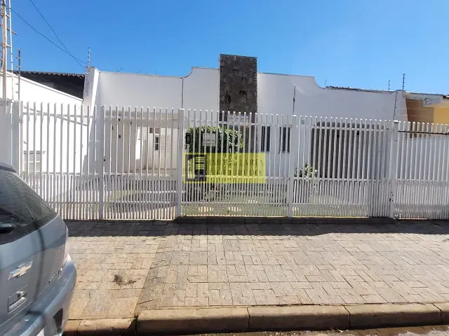 Casa 3 quartos e 2 banheiros, para alugar, no bairro Santos Dumont em São José do Rio Preto