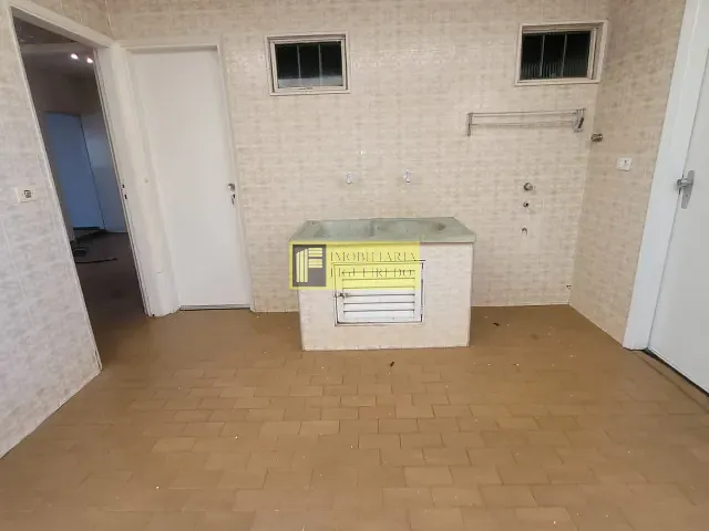 Casa 3 quartos e 2 banheiros, para alugar, no bairro Santos Dumont em São José do Rio Preto
