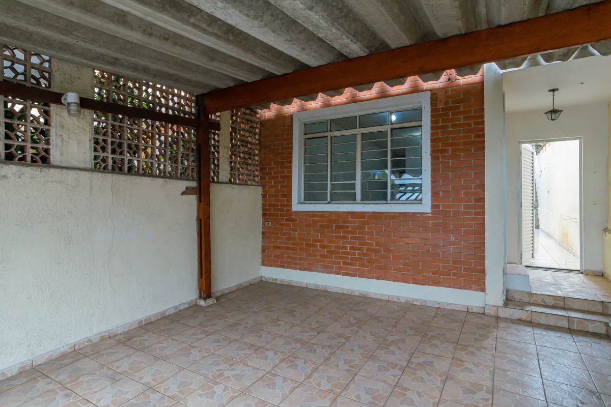 Casa para venda em Jardim Rosa Maria com 3 quartos, 130m²
