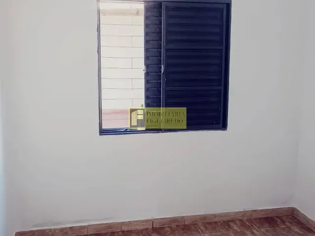 Casa 2 quartos e 1 banheiro, para alugar, no bairro Conjunto Habitacional Cristo Rei em São José do Rio Preto