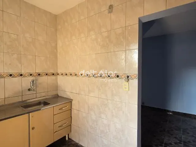 Casa com 87m² 2 quartos e 1 banheiro, à venda, no bairro Planalto em Belo Horizonte
