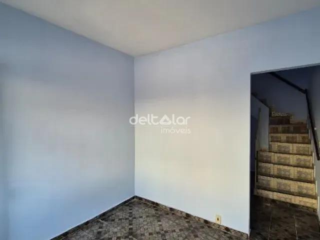 Casa com 87m² 2 quartos e 1 banheiro, à venda, no bairro Planalto em Belo Horizonte
