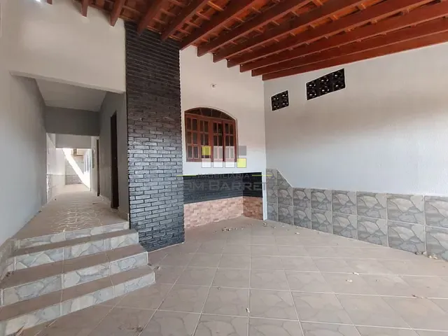 Casa 2 quartos e 1 banheiro, para alugar, no bairro Jardim Lucélia em Sumaré