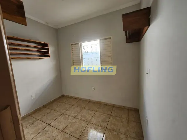 Casa com 250m² 4 quartos e 2 banheiros, à venda, no bairro Parque Mãe Preta em Rio Claro