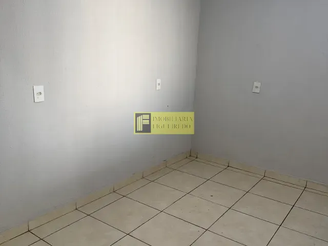 Casa 3 quartos e 2 banheiros, para alugar, no bairro Jd São Paulo em Cedral