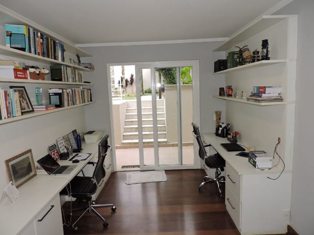 Casa com 1000m² 5 quartos e 6 banheiros, à venda, no bairro Paraisópolis em São Paulo