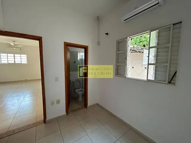 Casa com 240m² 3 quartos e 3 banheiros, para alugar, no bairro Bom Jardim em São José do Rio Preto