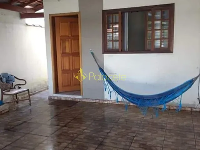 Casa com 125m² 2 quartos e 2 banheiros, à venda, no bairro Conjunto Residencial Araretama em Pindamonhangaba