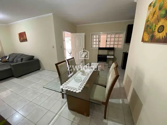Casa com 342m² 4 quartos e 3 banheiros, à venda, no bairro Cidade Jardim em Bauru