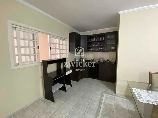 Casa com 342m² 4 quartos e 3 banheiros, à venda, no bairro Cidade Jardim em Bauru