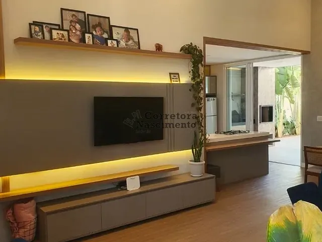 Casa com 250m² 3 quartos e 2 banheiros, à venda, no bairro Condomínio Vem Viver Jacareí em Jacareí