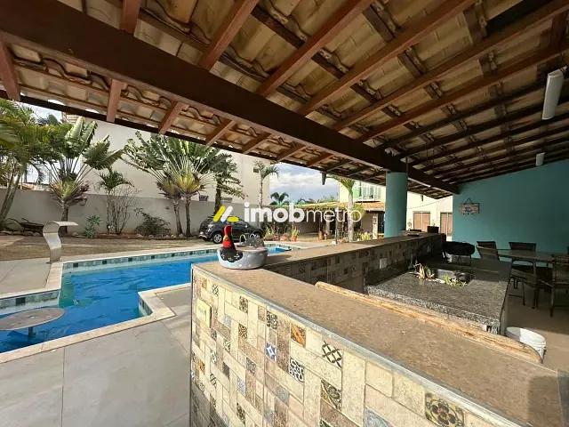 Casa com 594m² 3 quartos e 4 banheiros, à venda ou para alugar, no bairro Parque dos Pomares em Campinas