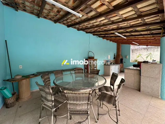 Casa com 594m² 3 quartos e 4 banheiros, à venda ou para alugar, no bairro Parque dos Pomares em Campinas