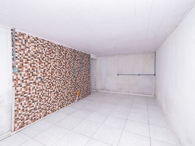 Casa com 45m² 2 quartos e 1 banheiro, para alugar, no bairro Centro em Pelotas