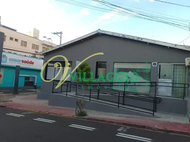 Casa com 100m², para alugar, no bairro Centro em São José do Rio Preto