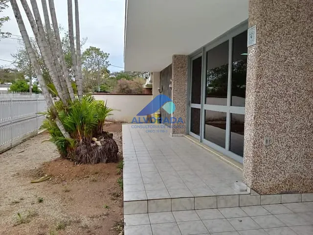 Casa com 950m² 3 quartos e 4 banheiros, à venda, no bairro Jardim Esplanada em São José dos Campos