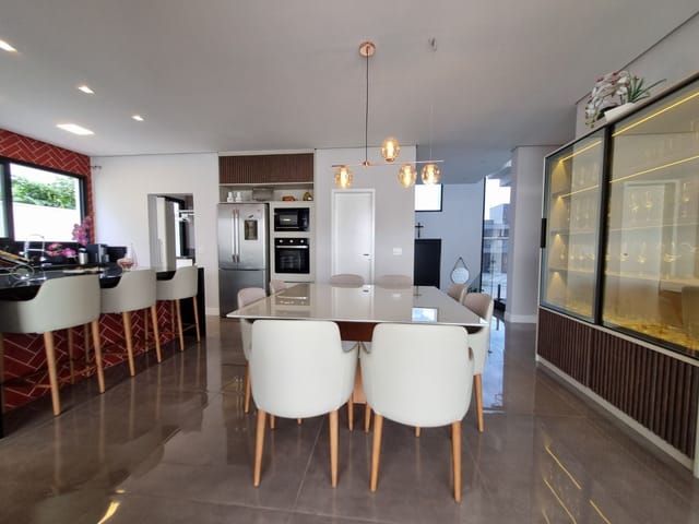 Casa com 481m² 3 quartos e 5 banheiros, à venda, no bairro Condomínio Residencial Alphaville II em São José dos Campos
