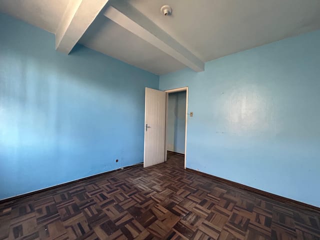 Casa com 161m² 11 quartos e 3 banheiros, à venda, no bairro Fragata em Pelotas