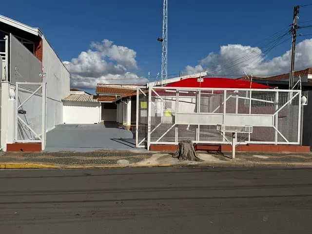 Casa com 250m² 1 quarto e 1 banheiro, à venda, no bairro Vila Miranda em Sumaré