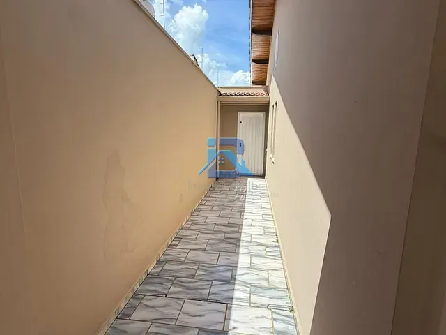 Casa 2 quartos e 1 banheiro, para alugar, no bairro Centro em Itatiba