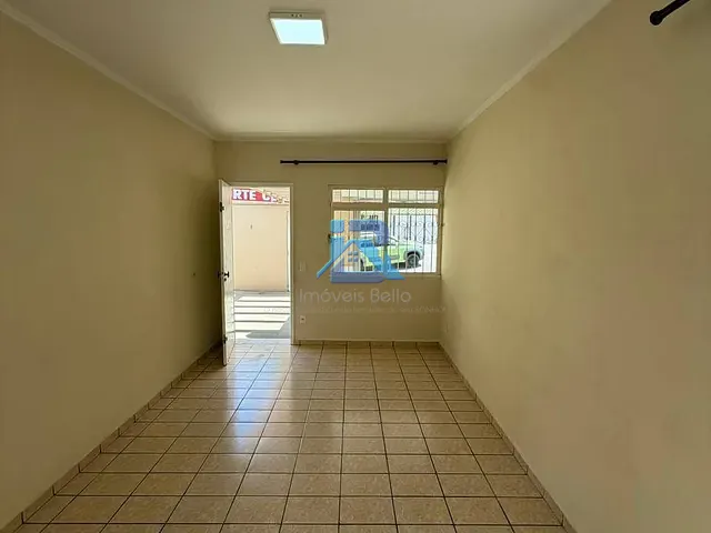 Casa 2 quartos e 1 banheiro, para alugar, no bairro Centro em Itatiba
