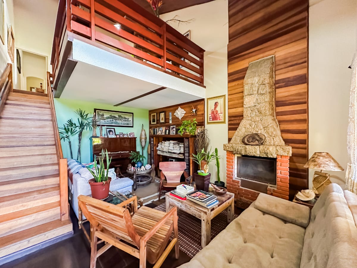 Casa no condomínio Parque do Alto para venda com 4 quartos, sendo 2 suítes , 330m²