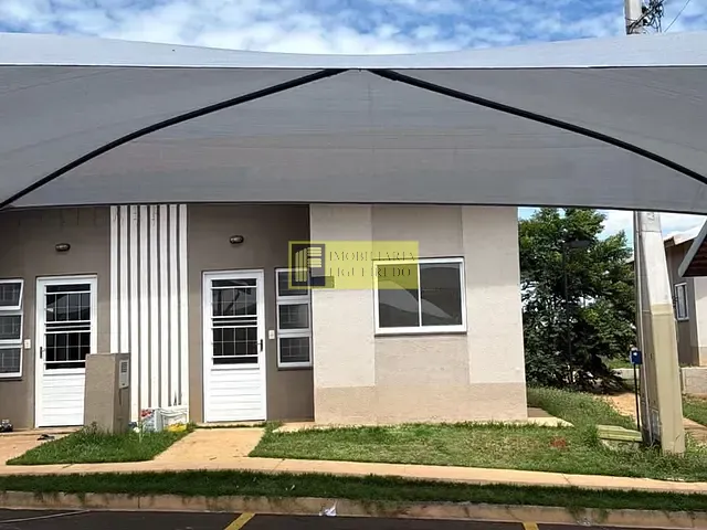 Casa 2 quartos e 1 banheiro, para alugar, no bairro Condomínio village quinta das paineras em Bady Bassitt