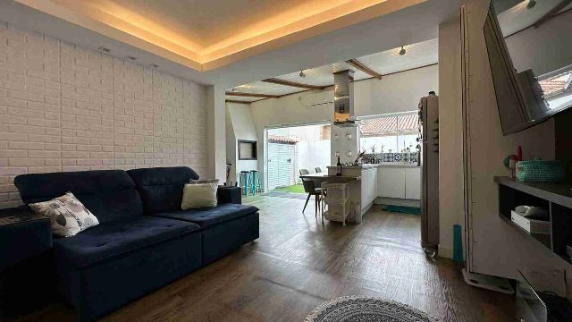 Casa com 143m² 2 quartos e 1 banheiro, à venda, no bairro Três Vendas em Vinte e Cinco de Julho