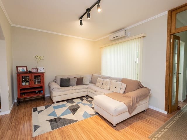 Casa com 340m² 3 quartos e 2 banheiros, à venda, no bairro Três Vendas em Pelotas