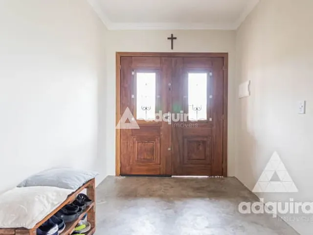 Casa com 2200m² 3 quartos e 4 banheiros, à venda, no bairro Zona Rural em Ponta Grossa
