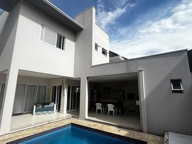 Casa com 250m² 4 quartos e 2 banheiros, à venda, no bairro Urbanova em São José Dos Campos