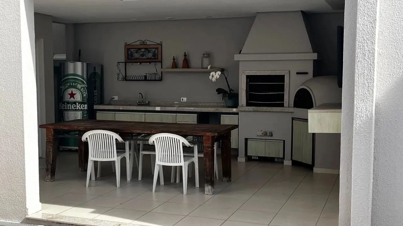 Casa, 4 quartos, 220 m² - Foto 8