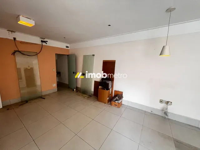 Casa com 300m² 3 quartos e 4 banheiros, à venda ou para alugar, no bairro Grupo Residencial do Iapc em Campinas