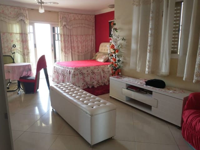 Casa com 250m² 3 quartos e 1 banheiro, à venda, no bairro Bosque de Jandira em Jandira