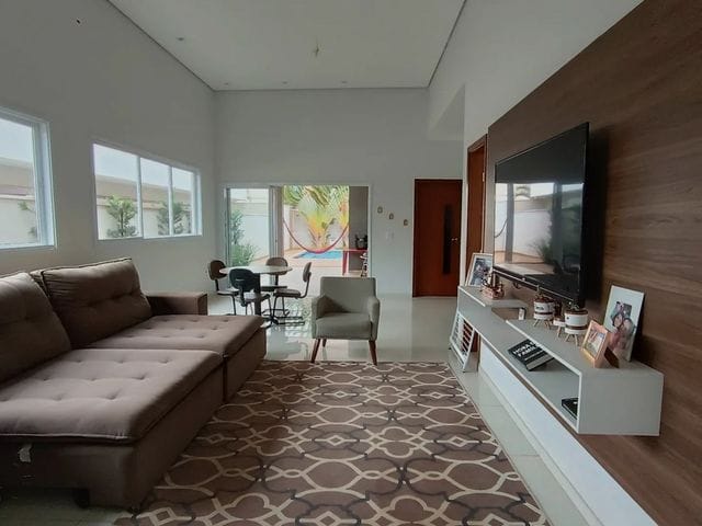 Casa com 362m² 3 quartos e 2 banheiros, à venda, no bairro Parque Residencial Damha em Araraquara