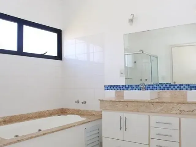 Casa 4 quartos e 5 banheiros, para alugar, no bairro Swiss Park em Campinas
