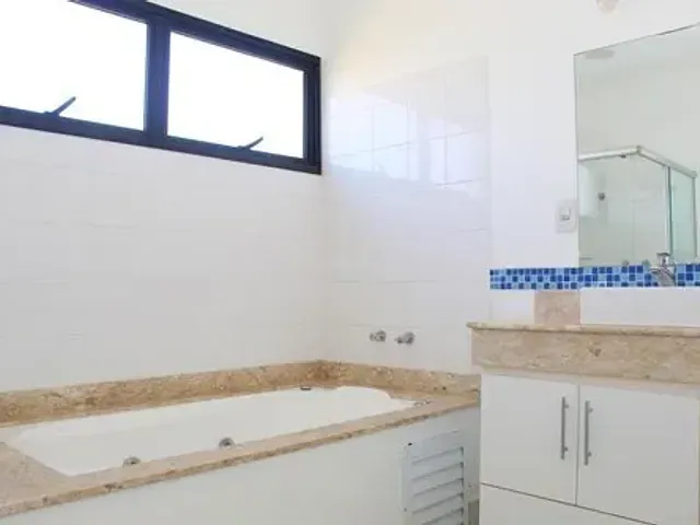 Casa 4 quartos e 5 banheiros, para alugar, no bairro Swiss Park em Campinas