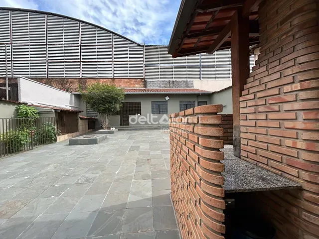 Casa com 315m² 4 quartos e 3 banheiros, para alugar, no bairro Itapoã em Belo Horizonte