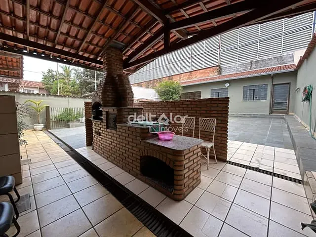 Casa com 315m² 4 quartos e 3 banheiros, para alugar, no bairro Itapoã em Belo Horizonte