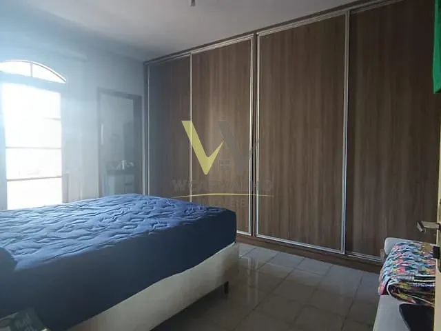 Casa com 300m² 3 quartos e 2 banheiros, à venda, no bairro Jardim Alexandrina em Anápolis