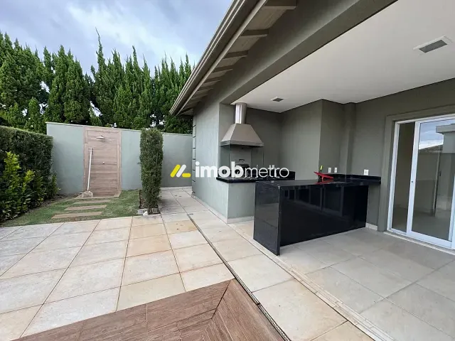 Casa com 415m² 5 quartos e 6 banheiros, para alugar, no bairro Parque dos Resedás em Campinas